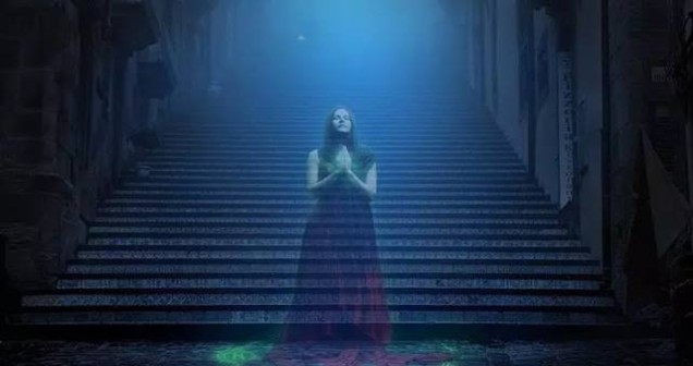 Rüyada Ölmüş Birinin Canlı Görüp Elini Öpmek